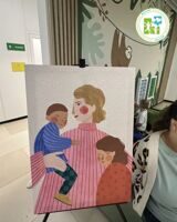 В Международный день семьи мы организовали для будущих мам мастер-класс по созданию фотоальбома.